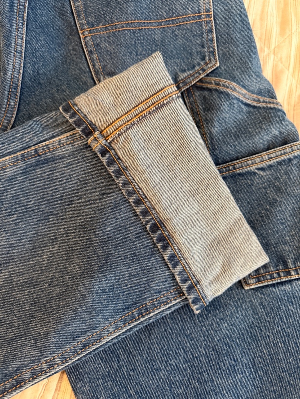 Abercrombie & Fitch Mid Rise Slouchy Jean - Picture 10 of 10